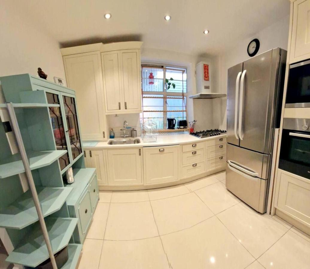 Вілла Modern 3-Bed House In Surrey Quays Лондон Екстер'єр фото