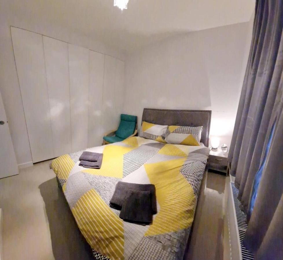 Вілла Modern 3-Bed House In Surrey Quays Лондон Екстер'єр фото